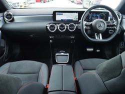 MERCEDES-BENZ CLA Class Photo 5