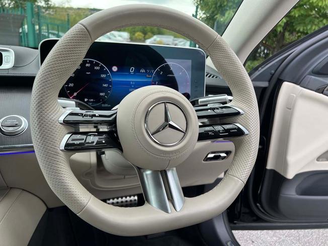 MERCEDES-BENZ S Class Photo 25