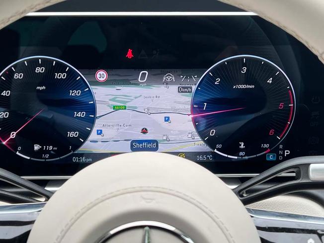 MERCEDES-BENZ S Class Photo 46