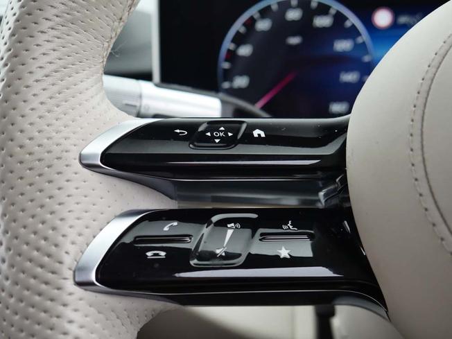 MERCEDES-BENZ S Class Photo 12