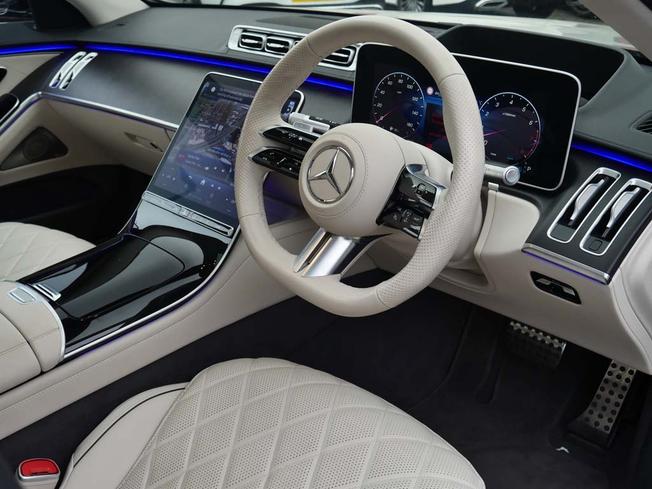 MERCEDES-BENZ S Class Photo 35