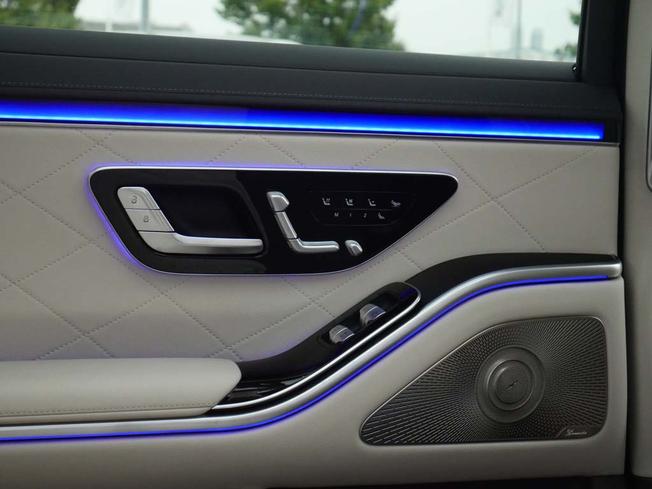 MERCEDES-BENZ S Class Photo 38