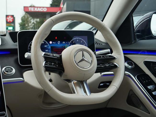 MERCEDES-BENZ S Class Photo 45