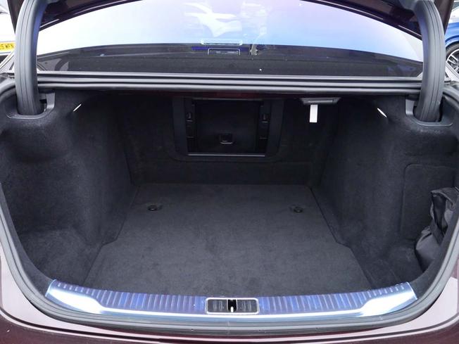 MERCEDES-BENZ S Class Photo 9