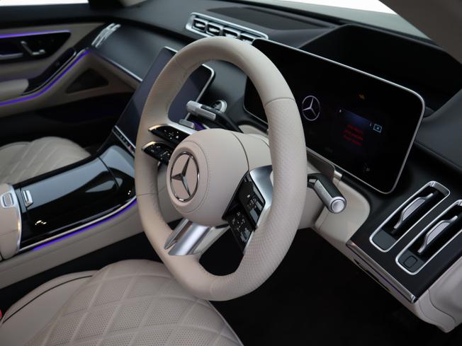 MERCEDES-BENZ S Class Photo 12