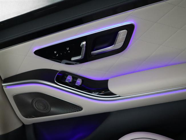 MERCEDES-BENZ S Class Photo 27