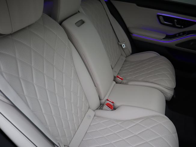 MERCEDES-BENZ S Class Photo 32