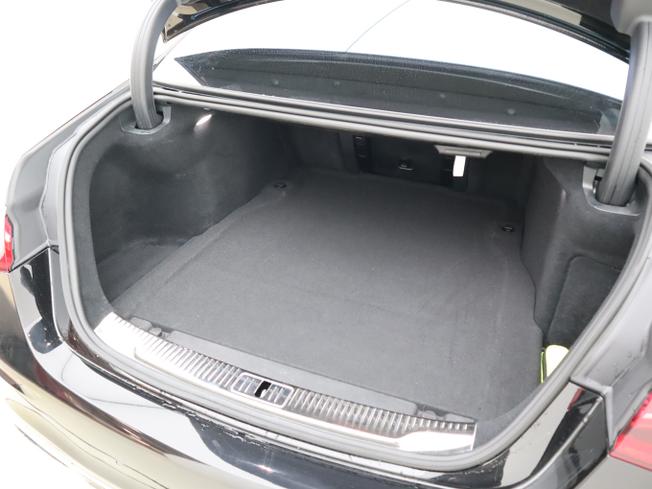 MERCEDES-BENZ S Class Photo 9