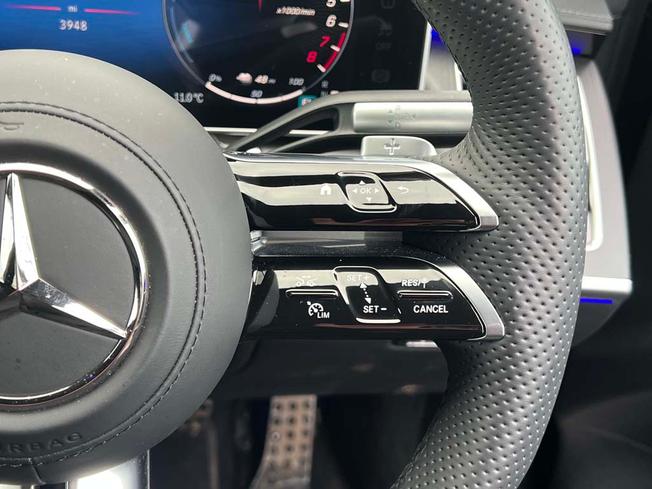 MERCEDES-BENZ S Class Photo 25
