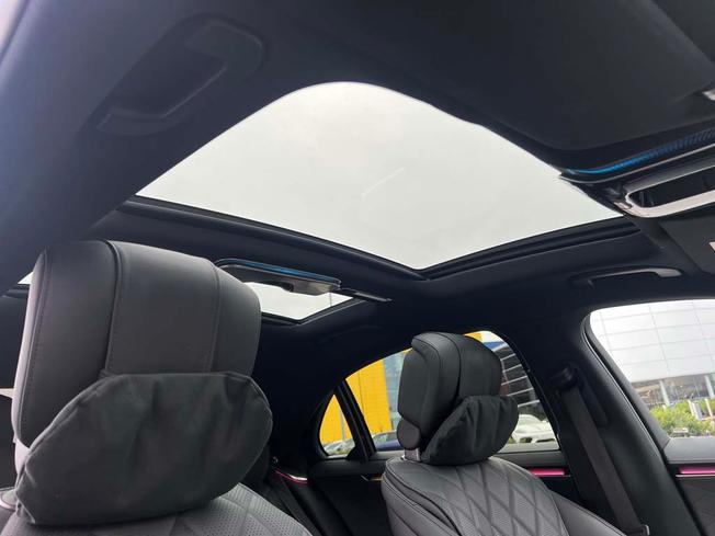 MERCEDES-BENZ S Class Photo 42