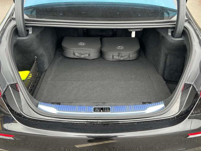 MERCEDES-BENZ S Class Photo 9