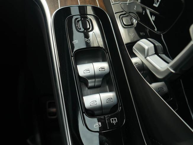 MERCEDES-BENZ Maybach S Class Photo 15