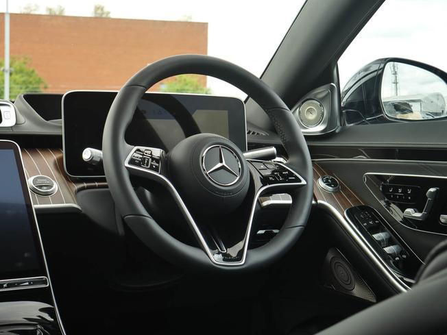 MERCEDES-BENZ Maybach S Class Photo 39