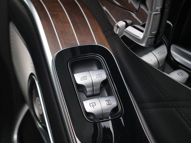 MERCEDES-BENZ Maybach S Class Photo 42