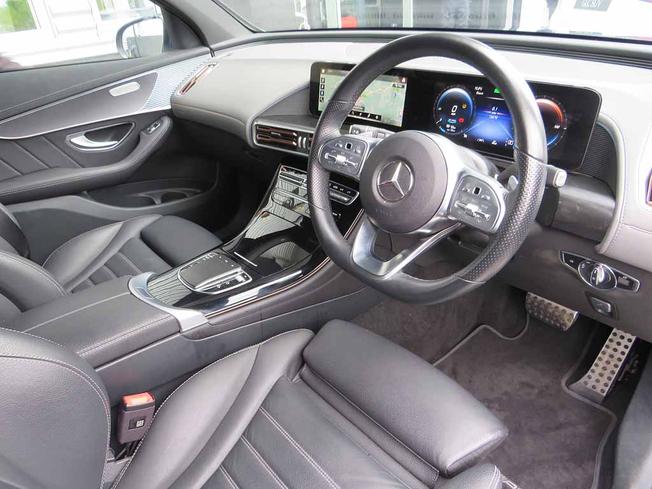 MERCEDES-BENZ EQC Photo 15