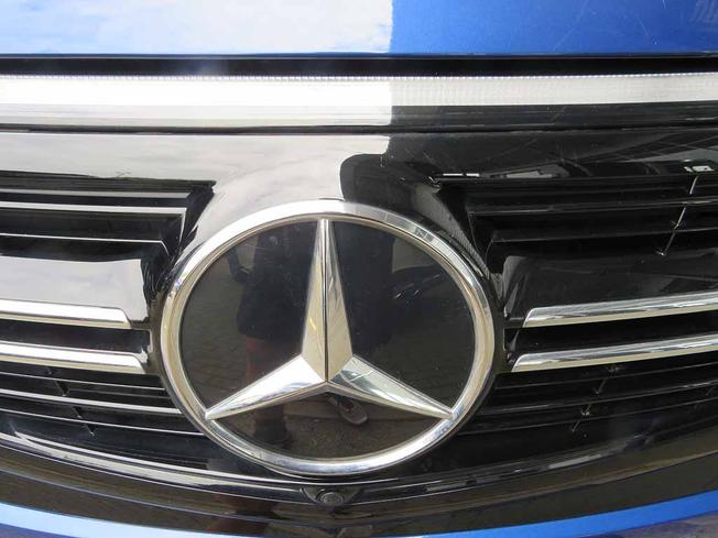 MERCEDES-BENZ EQC Photo 28