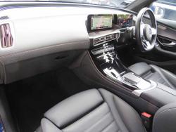 MERCEDES-BENZ EQC Photo 3