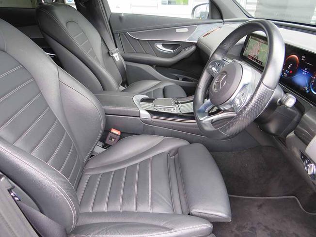 MERCEDES-BENZ EQC Photo 30