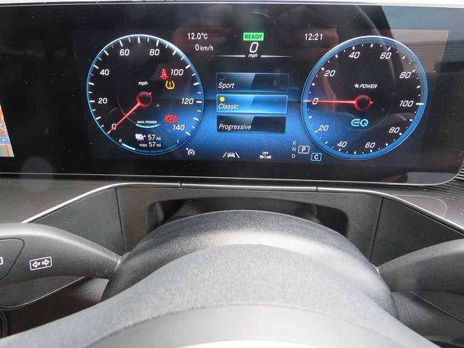 MERCEDES-BENZ EQC Photo 4