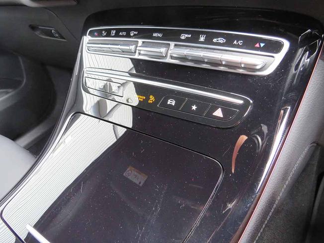 MERCEDES-BENZ EQC Photo 48