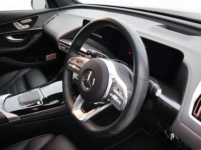 MERCEDES-BENZ EQC Photo 12