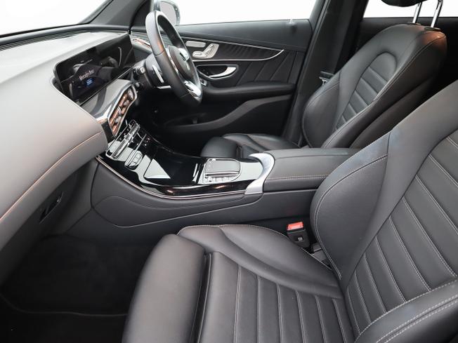 MERCEDES-BENZ EQC Photo 22