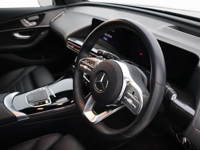 MERCEDES-BENZ EQC Photo 24