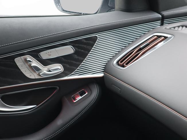 MERCEDES-BENZ EQC Photo 36