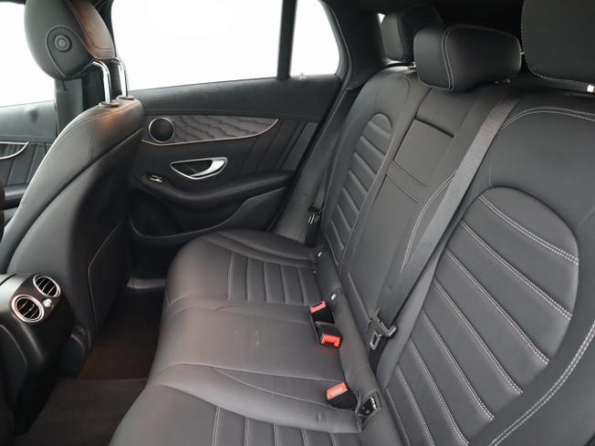 MERCEDES-BENZ EQC Photo 8