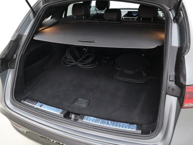 MERCEDES-BENZ EQC Photo 9