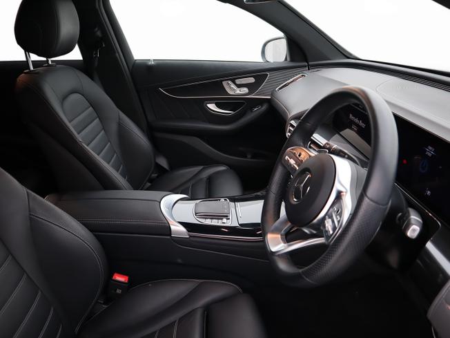 Mercedes-Benz EQC Photo 13