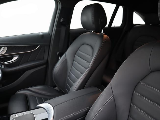 Mercedes-Benz EQC Photo 18