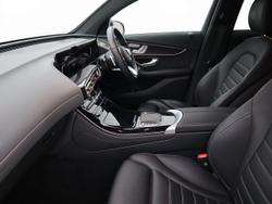 Mercedes-Benz EQC Photo 3