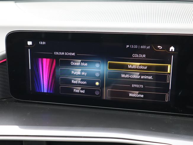 Mercedes-Benz EQC Photo 34