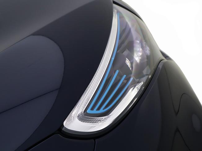 Mercedes-Benz EQC Photo 42