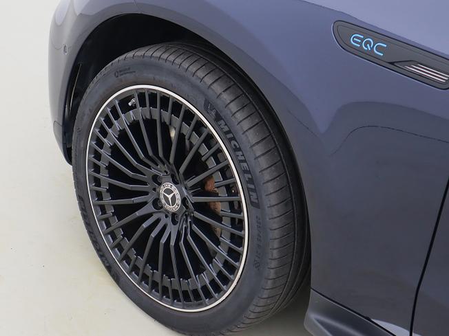 Mercedes-Benz EQC Photo 6