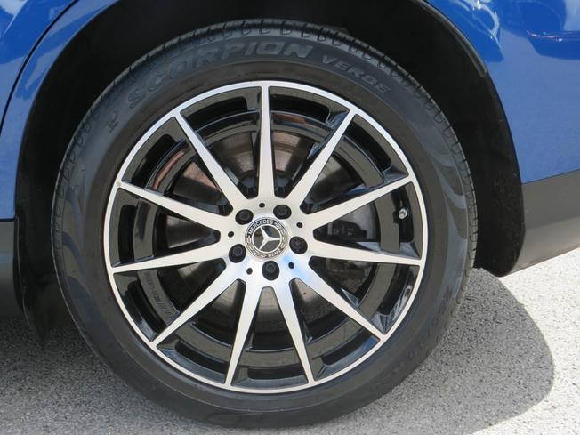 MERCEDES-BENZ EQC Photo 14