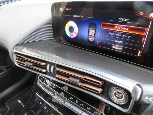 MERCEDES-BENZ EQC Photo 38