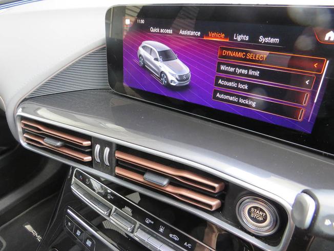 MERCEDES-BENZ EQC Photo 43