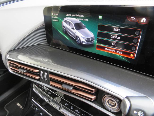MERCEDES-BENZ EQC Photo 50