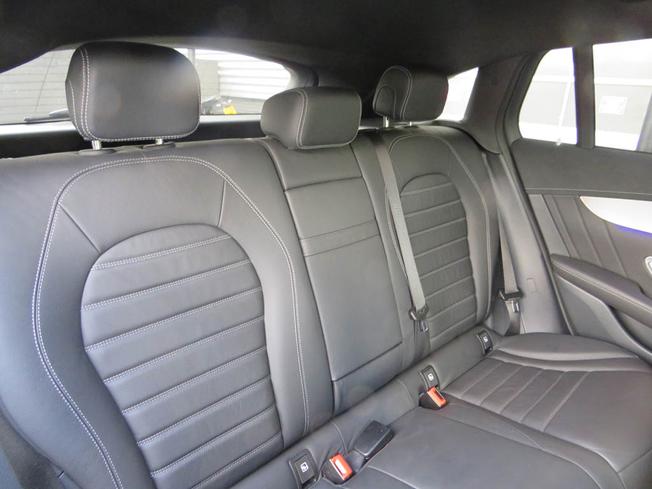 MERCEDES-BENZ EQC Photo 8