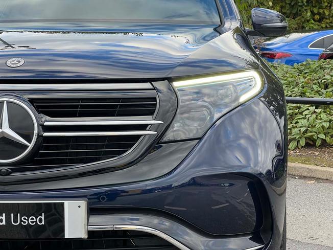 MERCEDES-BENZ EQC Photo 19