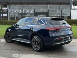 MERCEDES-BENZ EQC Photo 2