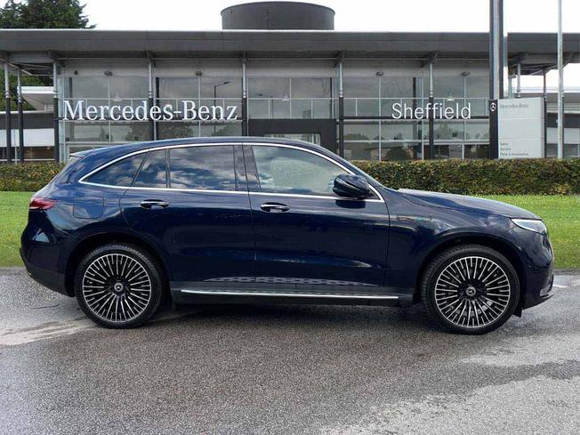 MERCEDES-BENZ EQC Photo 7