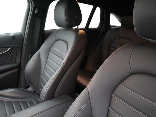 MERCEDES-BENZ EQC Photo 19