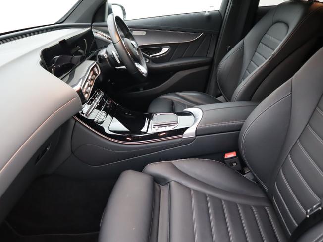 MERCEDES-BENZ EQC Photo 22