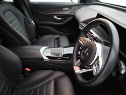 MERCEDES-BENZ EQC Photo 3