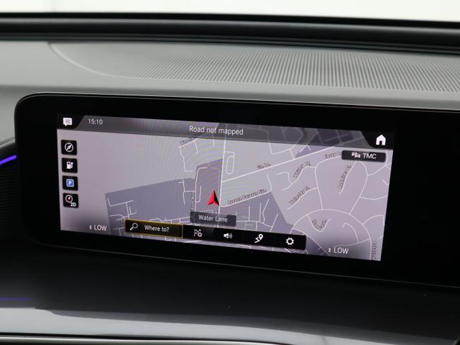 MERCEDES-BENZ EQC Photo 34
