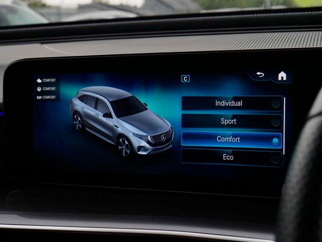 MERCEDES-BENZ EQC Photo 31