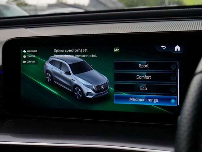 MERCEDES-BENZ EQC Photo 33